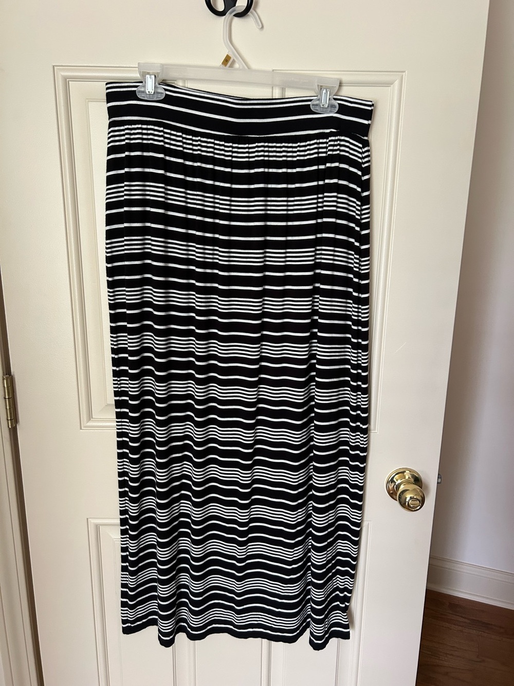 LOFT Black and White Striped Maxi Skirt L/LP Modest NWOT